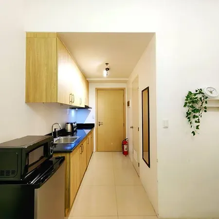 1Br Condotel W/ Balcony Sm Light Residences - Lt05